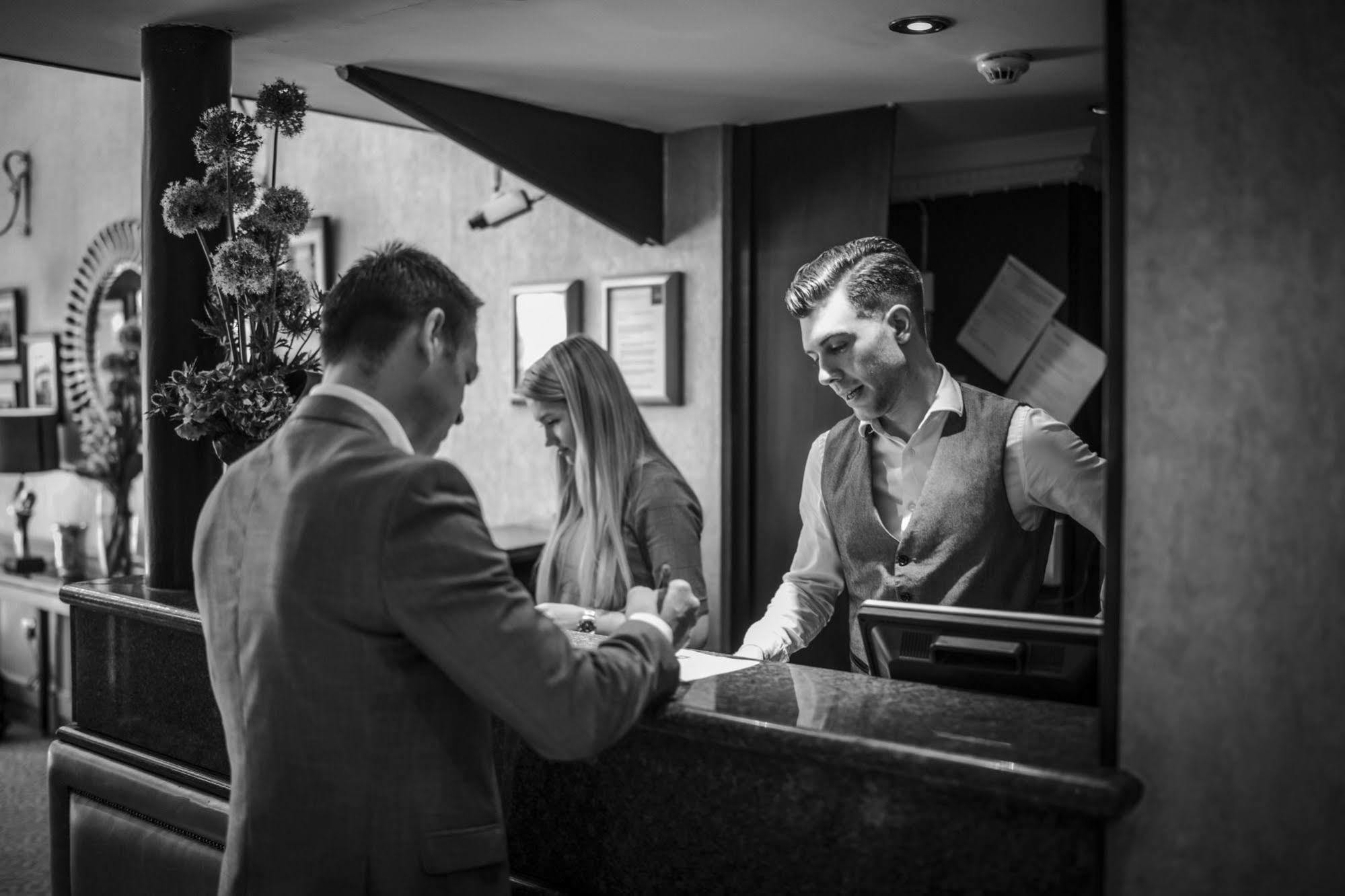 Carlton George Hotel Glasgow Bagian luar foto